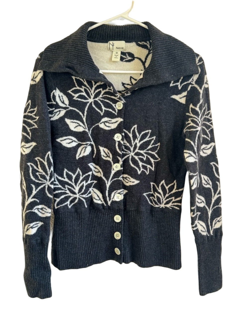 NEVE 100% Wool Cardigan